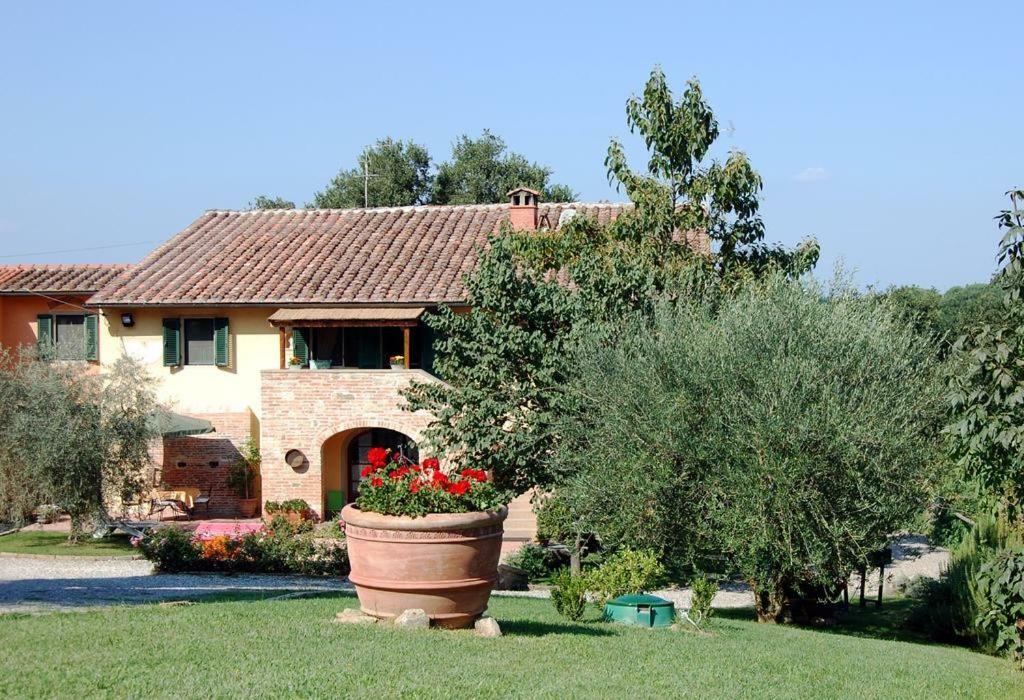 Agriturismo Le Querce Палая Екстериор снимка